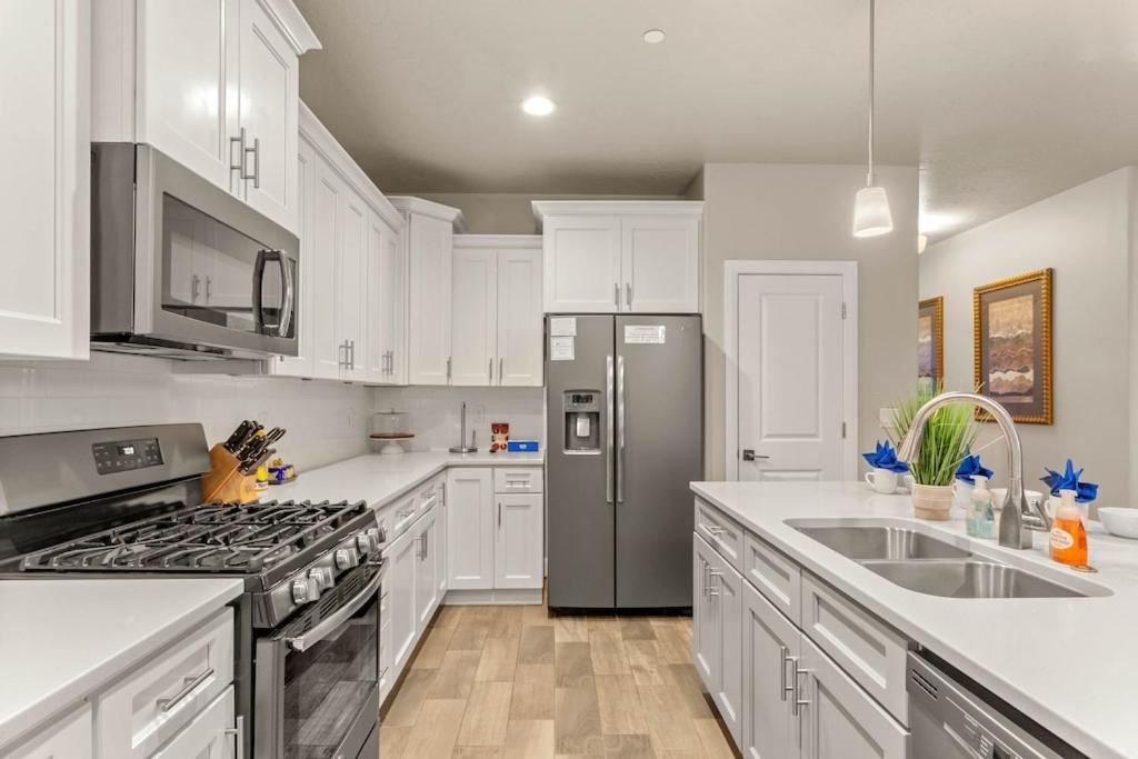 2065 Zion Village Xbox, Two Living Rooms, Lazy River, Sleeps 19, X-Box Hurricane Εξωτερικό φωτογραφία